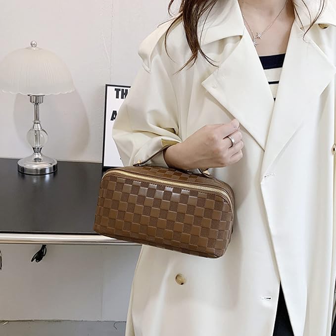 Checkered Travel Cosmetic Bag - Multifunctional Waterproof Large-capacity Makeup Bag with Handle and Divider for Easy Access (White-Checkered)