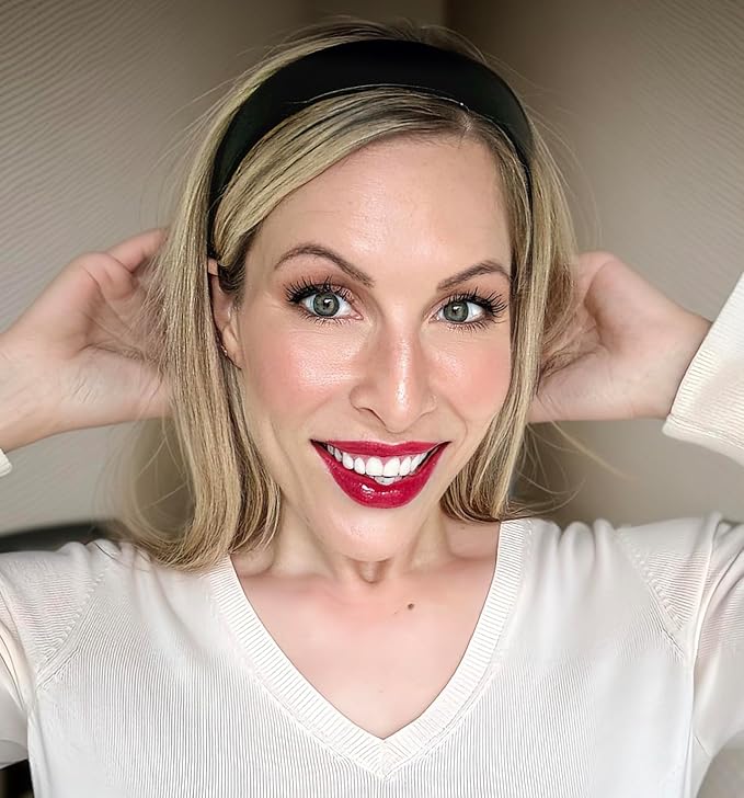 Fearless Age-Defying Lipstick Makeup - Moisturizing & Long Lasting Lipstick for Women - Electric Blue-Red