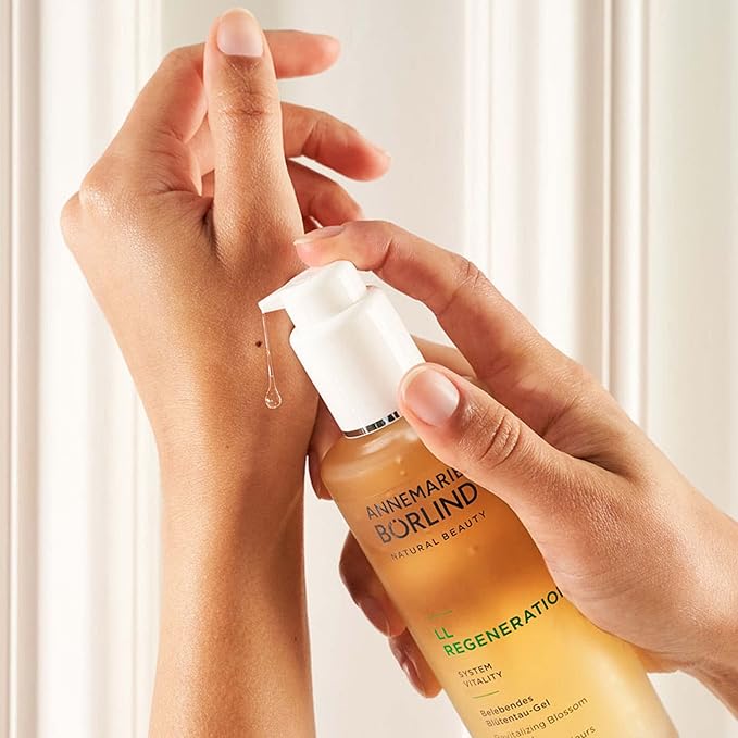 ANNEMARIE BÖRLIND – LL Regeneration Revitalizing Blossom Dew Gel – Sustainably Sourced Natural Facial Toner to Strengthen The Skin with Intense Moisture – Step 2 of 5-5 Oz