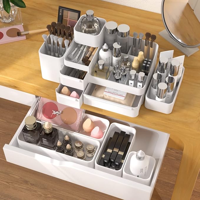 Makeup Organizer with Drawers, Countertop Organizer for Vanity, Bathroom and Bedroom Desk Cosmetics Display Case for Brushes, Lotions, Perfumes, Eyeshadow, Lipstick and Nail Polish, White