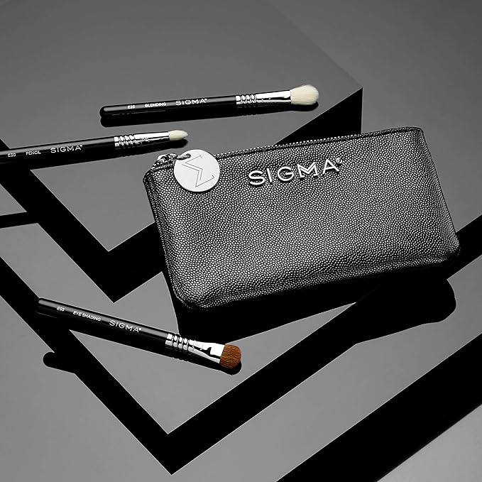 Sigma Beauty Glam ‘N Glow Mini Eye Makeup Brush Set – Set of 3 Eye Makeup Brushes for Blending, Shading, Lining, and Smudging, Includes Stylish Black Small Makeup Bag (4 Pcs)