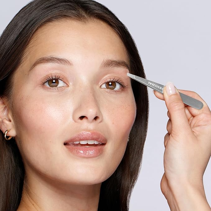 Tweezerman Stainless Steel Slant Tweezer - Eyebrow Tweezers for Women and Men (Classic Stainless)