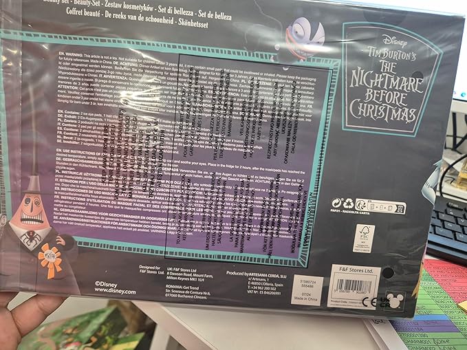 Disney Stitch Cooling Eye Mask & Beauty Accessories Set with Claw Clip Skincare Headband Cooling Eye Pads, Pampering Beauty Gifts for Women (Black)