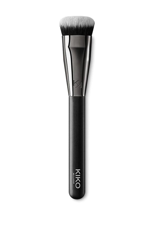 KIKO Milano Face 11 Contouring Brush | Compact Brush For Contouring And Sculpting