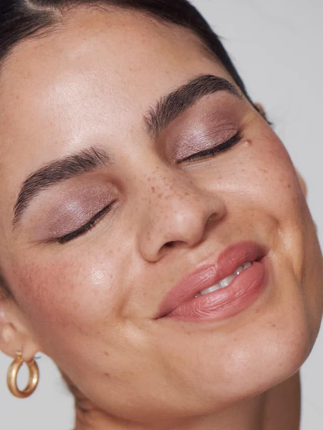 ILIA - Chromatic Liquid Powder Eye Tint | Non-Toxic, Vegan, Cruelty-Free, Quick-Dry, Crease-Resistant, No Budge Color (Dim, 0.12 fl oz | 3.5 ml)