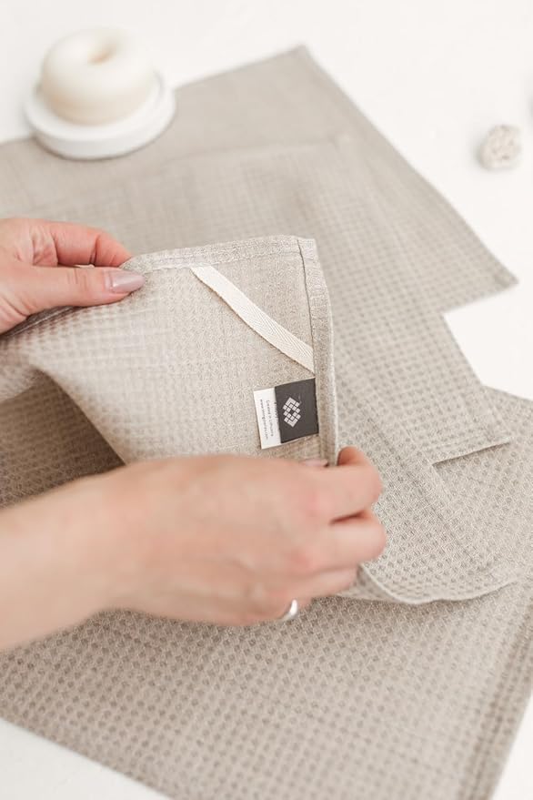 Waffle Washcloths for Bathroom - Pure 100% Flax Linen Washcloths 4-Pack 10x10 inch Linen Face Cloths - Waffle Weave Cleaning Cloths, Exfoliating Face Towel for Women