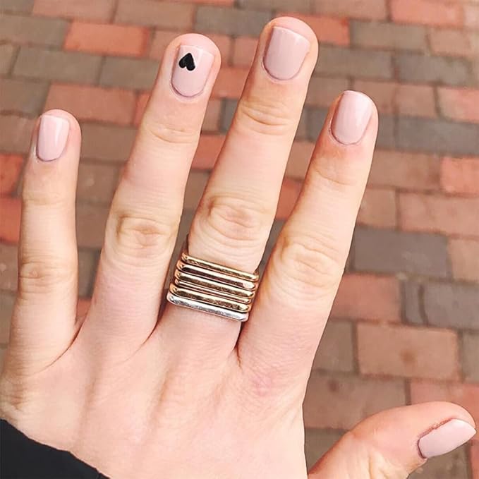 Dazzle Dry Mini Kit 4 Step System - Boss, a light and true neutral nude. Full coverage cream. (5 Piece Kit / 5 Manicures)