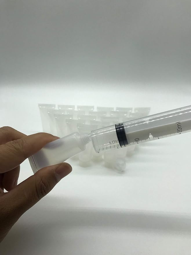 Mose Cafolo ~ 100pcs 10ml (0.34oz) Empty Cosmetic Tubes Toiletry Lotion Bottle with Screw Cover. Smooth, Polish White Plastic with Free Syringe as Gift!