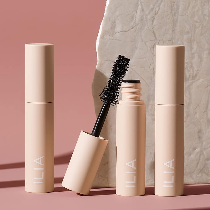 ILIA - Fullest Volumizing Mascara | Non-Toxic, Vegan, Cruelty-Free, Smudge + Flake-Free, Safe For Sensitive Eyes, For Fuller, Thicker, & Healthier Lashes (Travel Size Mini, 0.13 oz | 4 ml)