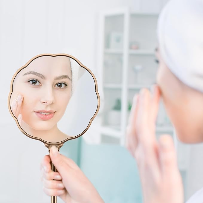 Hand Mirror, Handheld Mirror with Hummingbird Embossed Patterns, Elegant Metal Hand Craft Makeup Mirror, Beautiful Gift Value, Compact and Portable (Hummingbird Gold)