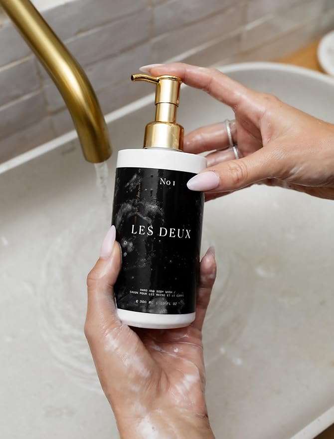 Les Deux Body Wash - Nourishing & Hydrating Natural Body Cleanser with Niacinamide, Probiotics, Rosehip & Marula Oils, No 1 - (Incense, Cedar, Rosewood). Sulfate Free body wash
