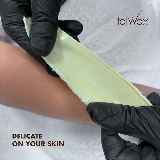 Italwax White Chocolate - 500g / 1.1lb - Hard wax beads for hair removal - Natural formulation ideal for all skin type - Vanilla aroma - Recommended for Bikini Area and Armpits