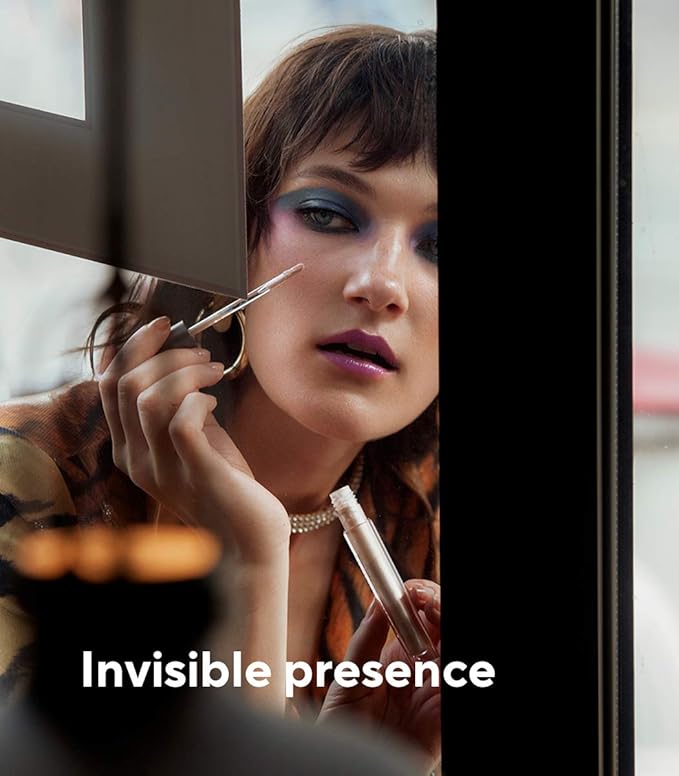 MÁDARA Organic Skincare | Luminous Perfecting Concealer 15 VANILLA – 4ml, Dewy finish, With hyaluronic acid, Natural concealer for dark circles and blemishes, Vegan, COSMOS natural certified.