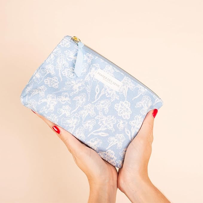 Panier des Sens – Blooming Iris Set for Women – Body Lotion + Shower Gel + Hand Cream - Gift & Birthday Gift for Her - Body Care Kit with 96% Natural Ingredients – Self Care Gifts for women