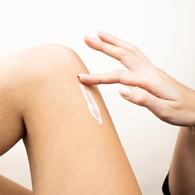 Panier des Sens – Blooming Iris Set for Women – Body Lotion + Shower Gel + Hand Cream - Gift & Birthday Gift for Her - Body Care Kit with 96% Natural Ingredients – Self Care Gifts for women