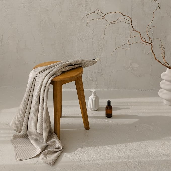 Natural Flax Linen Bath Towel - Waffle Weave Towels for Bathroom - Lightweight Travel Towel - Quick Dry Absorbant Decorative