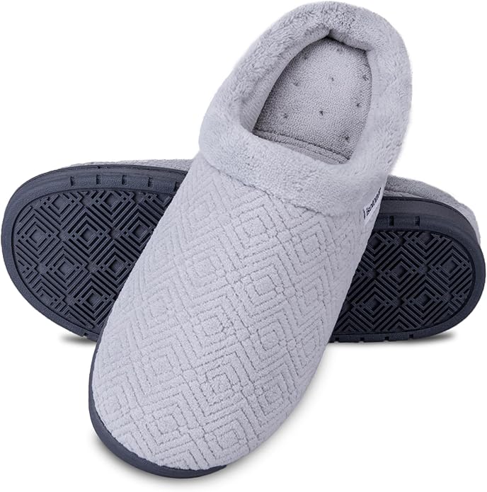 isotoner Women's Diamond Microterry Gemma Clog Slipper