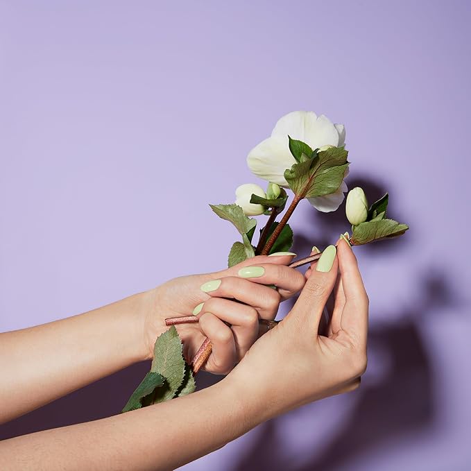 Dazzle Dry Mini Kit 4 Step System - Honeydew - A pale minty green with yellow undertones. Semi-sheer cream. (5 Piece Kit / 5 Manicures)