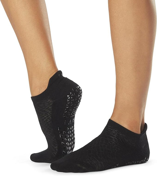 TAVI Women’s Savvy Grip Socks - Pilates for Women, Slipper, Yoga, and Ballet, Barre