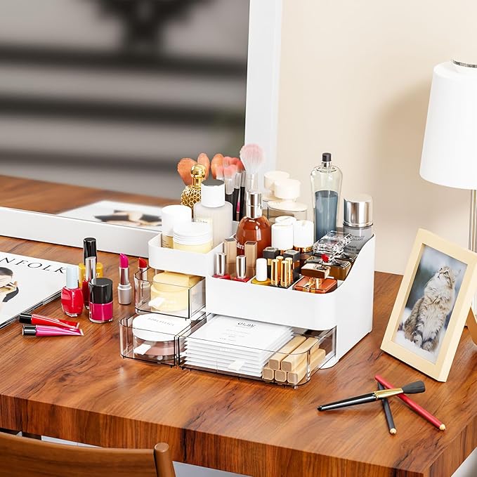 White Makeup Organizer With 3 Drawers, Large Capacity Plastic Cosmetic Storage for Dresser and Vanity, Ideal for Beauty, Perfume, Brushes, Skincare, Bathroom Organizers and Storage Counter