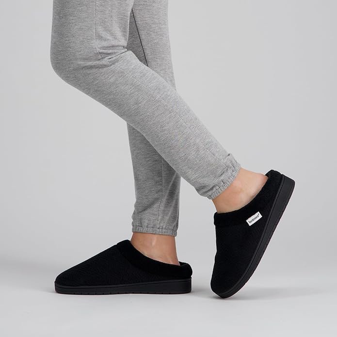 isotoner Women's Diamond Microterry Gemma Clog Slipper