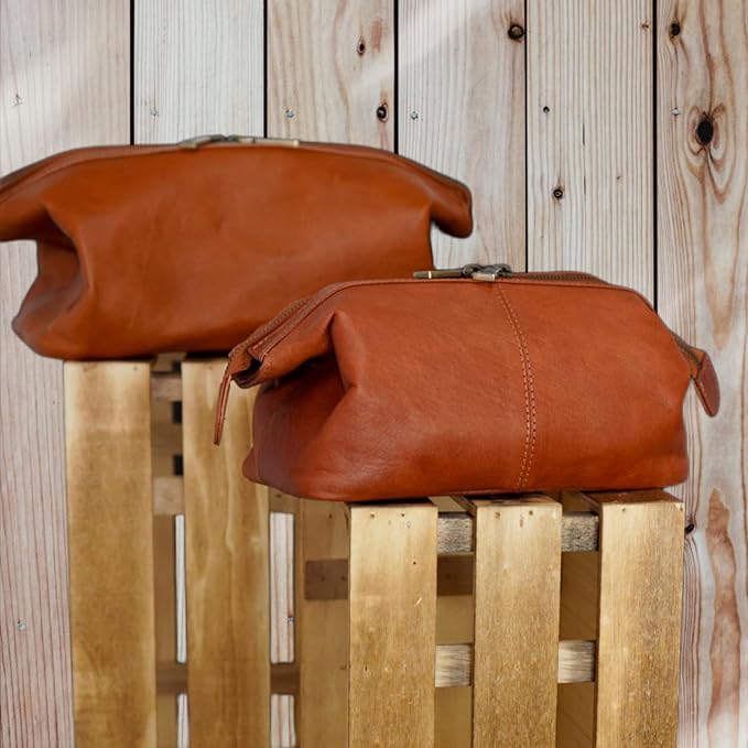 BERLINER BAGS Vintage Genuine Leather Cosmetic Bag Ben M, Toiletry Bag for Women and Men, for Travelling - Brown