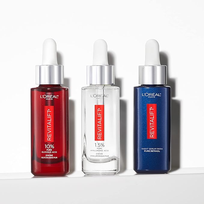 L'Oreal Paris Revitalift 0.3% Pure Retinol Night Serum, Reduce Deep Wrinkles, Fragrance Free 1 oz + Moisturizer Sample