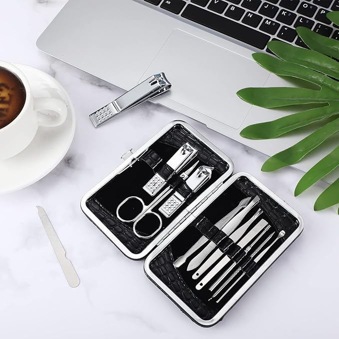 Geosar 12 Sets Manicure Set Nail Clippers Set Pedicure Kit 12 in 1 Stainless Steel Professional Grooming Kits Nail Care Tools with Travel Case for Men Women(Classic Style)