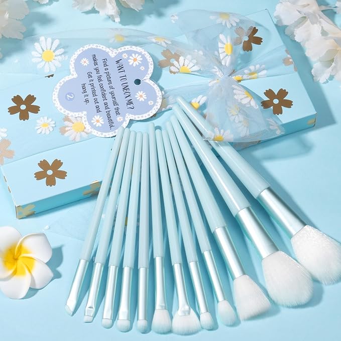 Birthday Gifts for Teen Girls - 8 PCS Graduation Gifts Basket for Tween Teen Girls, Teen Girl Gifts Trendy Stuff Fun Girl Empower Gift Box w/Task Tag, Make up Brushes Makeup Bag for Niece Daughter Her