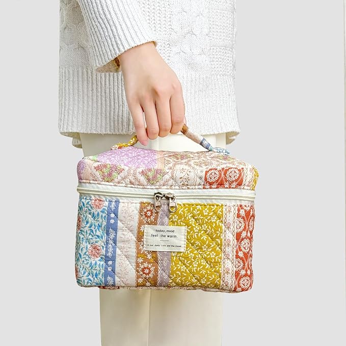 3Pcs Cotton Quilted Makeup Bag for Women Girls, Large Floral Cosmetic Bag Set Cute Makeup Brushes Aesthetic Accessories Storage Bag Travel Toiletry Bag Organizer for Women