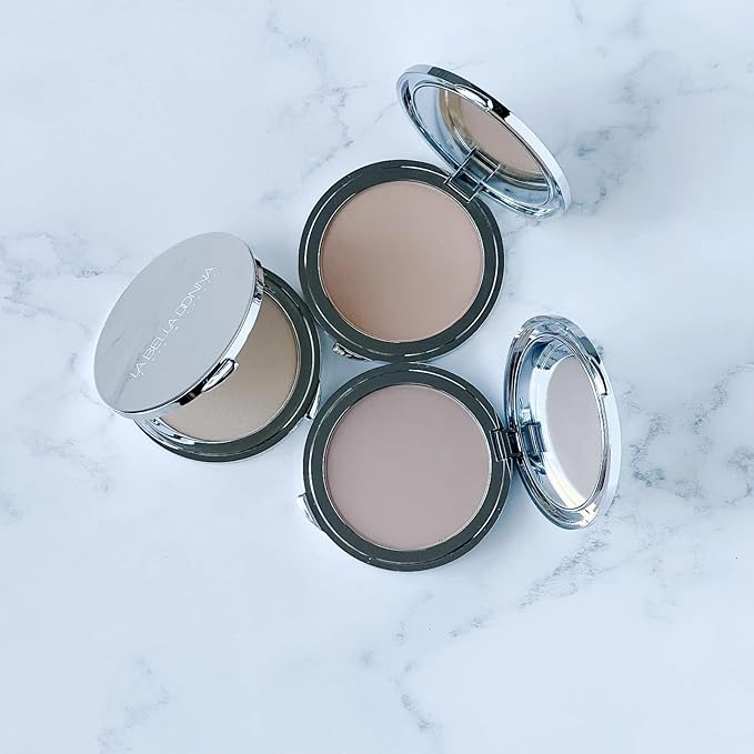 La Bella Donna Compressed Mineral Foundation - Face Powder Makeup Natural Looking Glowing Skin Wrinkle Defying Mattifying Finish Contour Makeup Long Lasting Full Coverage Sun Kissed Tan (Mahogany)