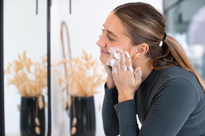 Defense Acne Care Bar Soap 4.2oz | contains 2% Salicylic Acid, Tea Tree & Eucalyptus Essential Oils & Oatmeal