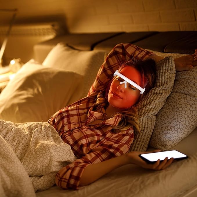 L E D Face Mask Light Therapy, Light Mask for Face Daily Skin Care, Protable L E D Beauty Mask Facial Light Therapy at Home (White)