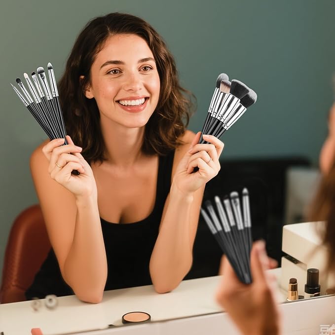 Makeup Brushes 32 Pcs Makeup Kit, Multi-functional Makeup Tool Set with Makeup Brush Foundation Brush Make up Brushes Set ，Meet the needs of all scene makeup and portable storage (LH32, Count, 32)