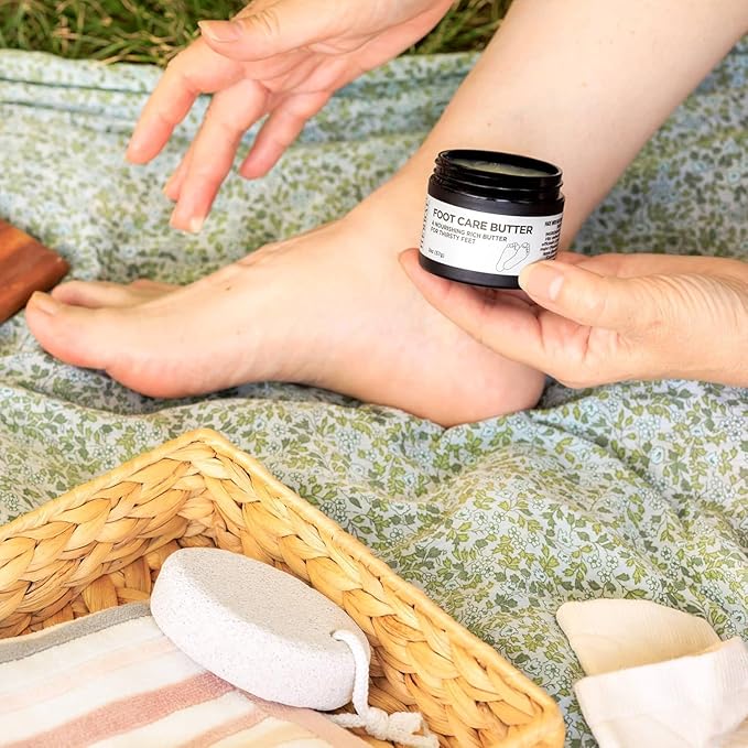 Ora's Amazing Herbal Foot Care Butter, Heel Balm, Foot Balm, Repair Cream for Dry Cracked Heels & Feet, Lavender, Tea Tree & Peppermint, 100% Recycled Plastic Jar, 8 oz