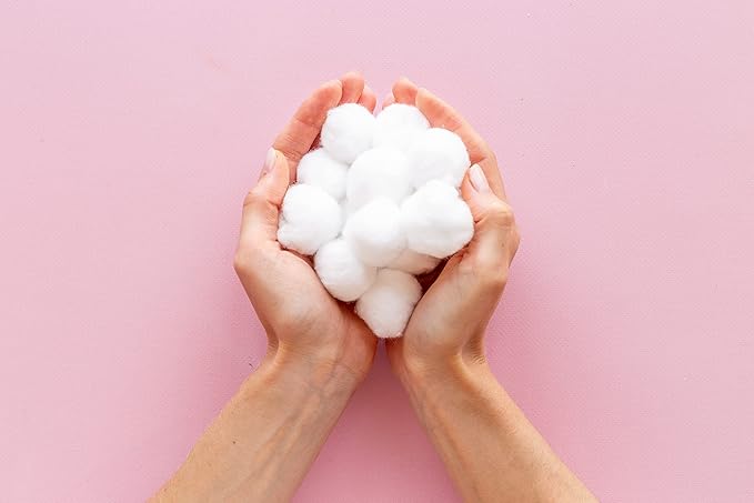 DecorRack 100 Count [Large Size] Cotton Balls, 100% Pure Cotton for Nail Polish and Make-Up Removal, Applying Oil Lotion or Powder, Perfect for Multi-Purpose Use, Soft and Absorbent (100 Count)