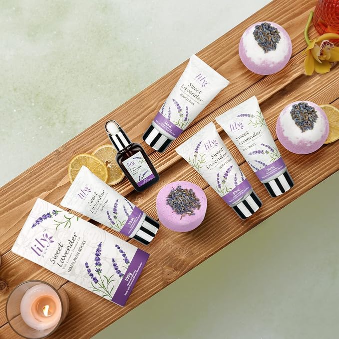 Mothers Day Gifts for Mom - 18-Piece Luxury Bath and Body Gift Set for Women, Lavender Spa Gift Basket with Bath Bomb, Diffuser | Self Care, Christmas Birthday Gifts for Her, Bridal Shower Pamper Kit