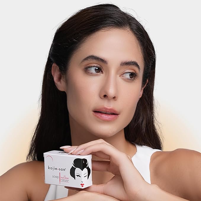 Kojie San Skin Brightening Soap – The Original Kojic Acid Soap that Reduces Dark Spots, Hyper-pigmentation, & other types of skin damage with Flawless Beauty Tag – 100g x 6 Bars