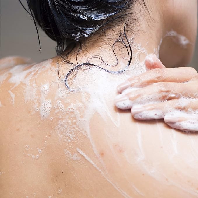 Neutrogena Body Clear Acne Treatment Body Wash with Salicylic Acid Acne Medicine, Pink Grapefruit Body Acne Cleanser to Prevent Breakouts on Back, Chest & Shoulders, 8.5 fl. oz, 3 Pack