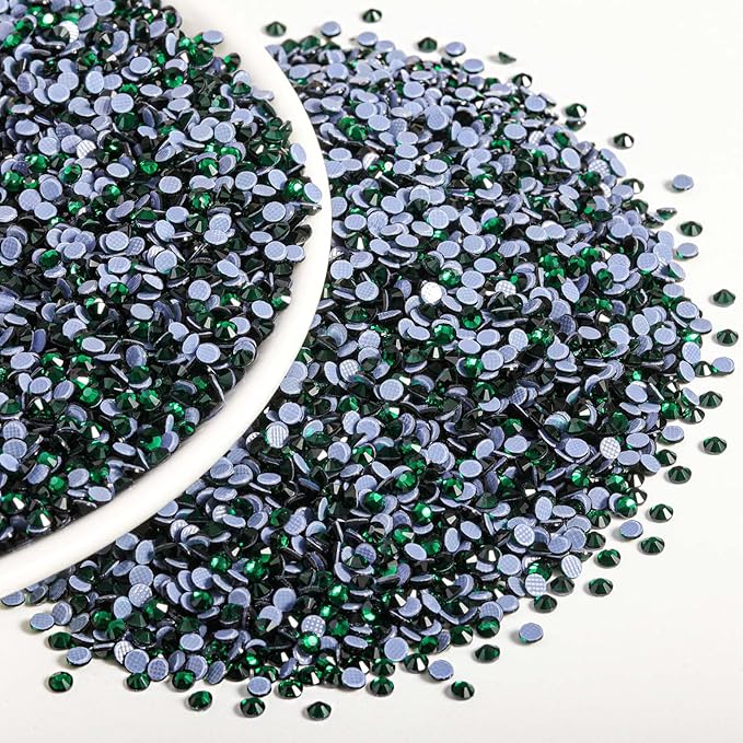 Beadsland Hotfix Rhinestones Bulk, 2880pcs Green Hot Fix Rhinestones for Crafts Clothes DIY Decoration, Emerald, SS30, 6.3-6.5mm