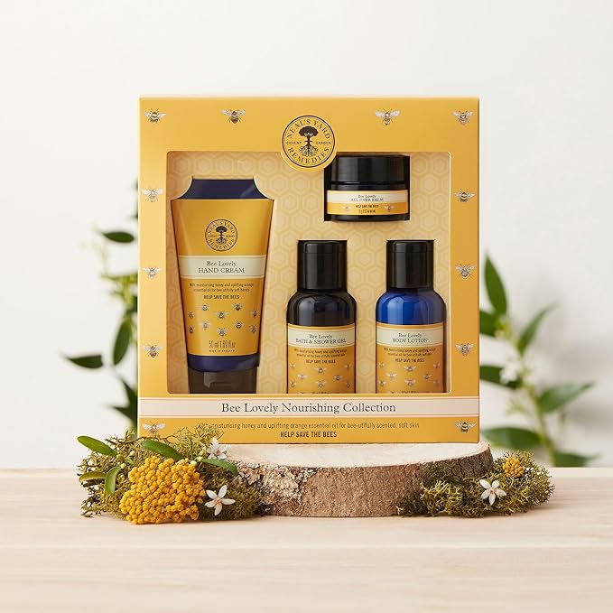 Neal's Yard Bee Lovely Nourishing Collection, Nourishing & Bee-Friendly, Vegetarian Approved, Cruelty Free, 4 Pieces