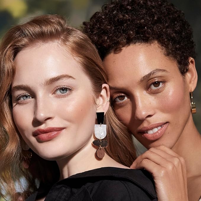 Well People Bio Tint SPF 30 Tinted Moisturizer, Skin-perfecting Moisturizer, Smoothes Imperfections & Moisturizes Skin, Vegan & Cruelty-free, 12W