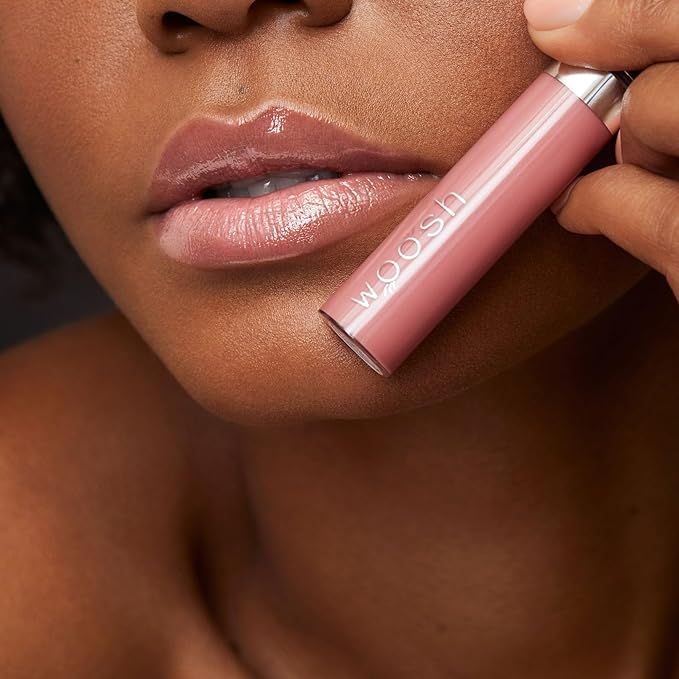 Woosh Beauty, Spin-On Lip Gloss, Hydrating Hyaluronic Acid & Shea Butter, No Fine Lines, Shine Finish, Vegan & Cruelty-Free