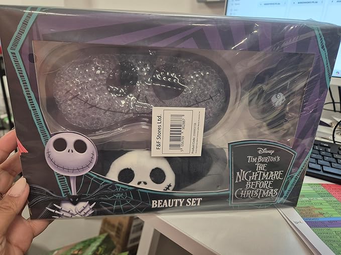 Disney Stitch Cooling Eye Mask & Beauty Accessories Set with Claw Clip Skincare Headband Cooling Eye Pads, Pampering Beauty Gifts for Women (Black)