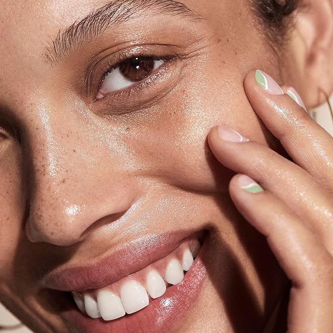 Well People Bio Booster Oil Drops, Non-greasy, Hydrating Face Oil For Dewy Skin, Rejuvenates The Complexion & Plumps Skin, Vegan & Cruelty-free