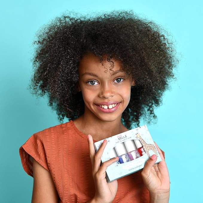 MISS NELLA SAFARI COLLECTION Glitter Nail Polish for kids, set of 4 glitter varnishes: pink, red, purple & blue, Peel- Off varnish for toddlers